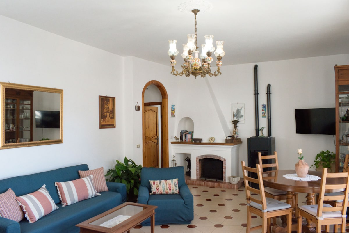 Proprietà Airbnb di successo: Villa overlooking the sea a Praiano