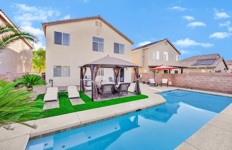 Stunning Home w Backyard Oasis