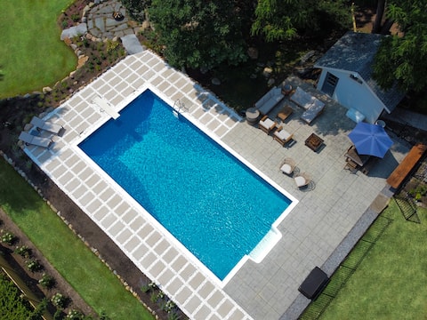 Long Island Getaway w/ Heated Pool & Lake