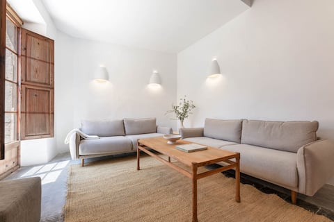 Successful Airbnb property: Exclusive Convent Private Pool & Tramuntana Views in Selva