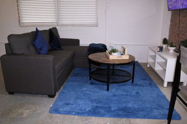 Comfy Adorable Home - San Antonio, TX