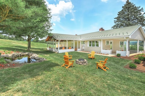 Modern home on private orchard w/firepit