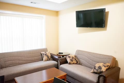 Relaxing Comfy 3BR 2BA Suite