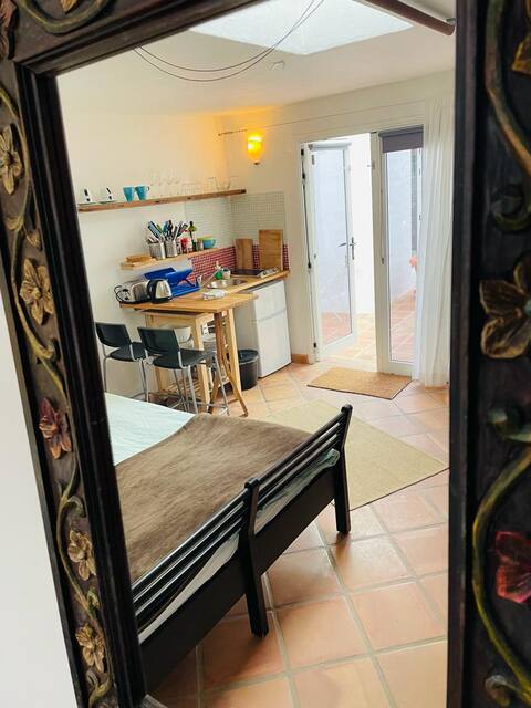 Top performing Airbnb: 3 Palm Studio in San Bartolomé