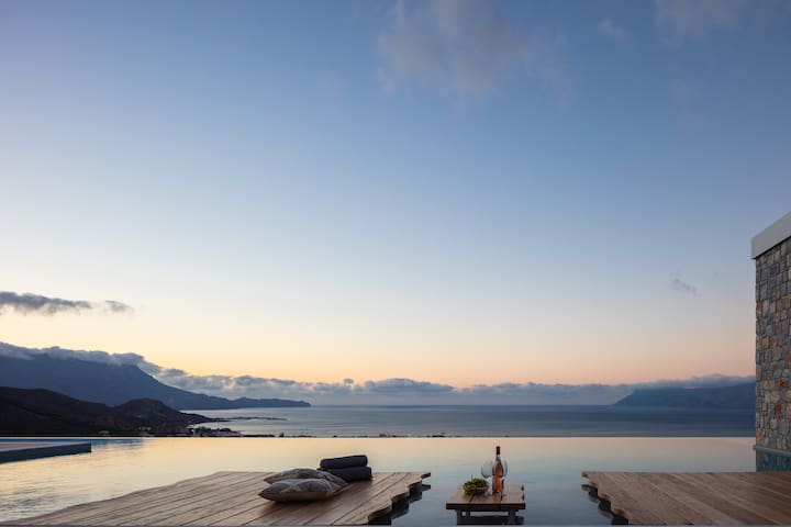 Magical new luxury villa Camellia!