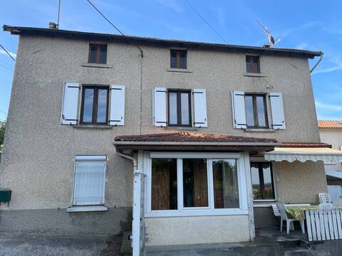 Quiet house in the countryside