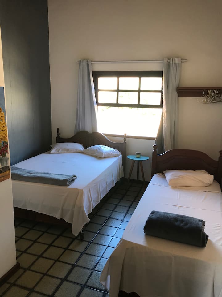 Apartmán 1, manželská posteľ a jednolôžko