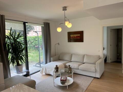 3 double beds with garden, close 2 Bxl center