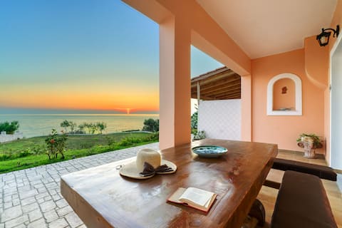 St. Harry's Windmill - Harry's 2 bedroom apartment