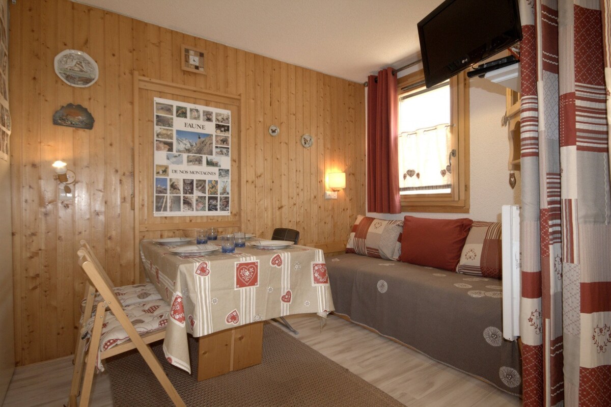 Top performing Airbnb: South-facing studio at the foot of the slopes in La Plagne Tarentaise