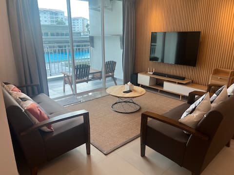 Muji Wi-Fi Aircond HomeStay