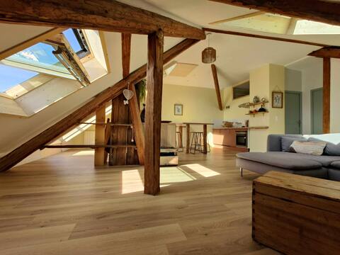 Spacious and bright apartment for 5 people.