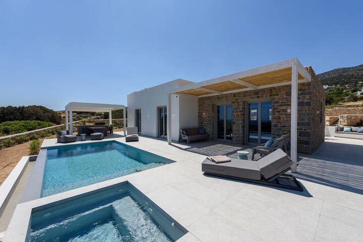 Luxury Villa Solevara gallery image 3