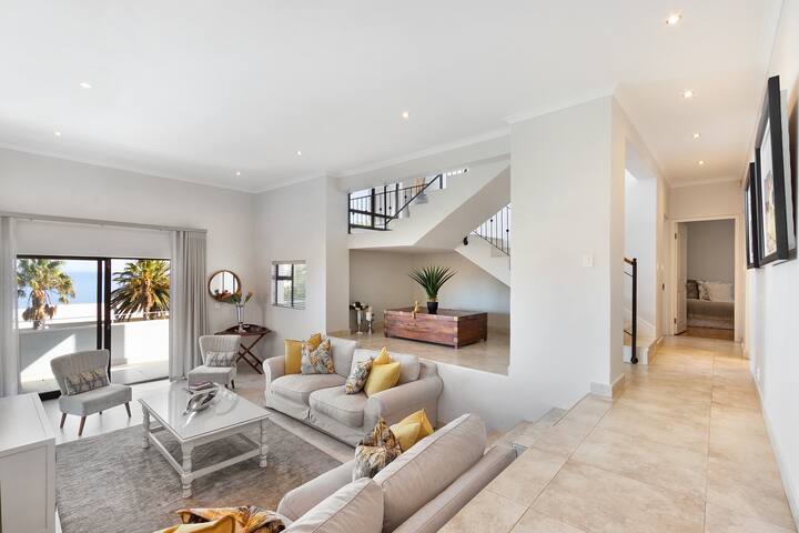 Camps Bay Villa: Bon Azure gallery image 2