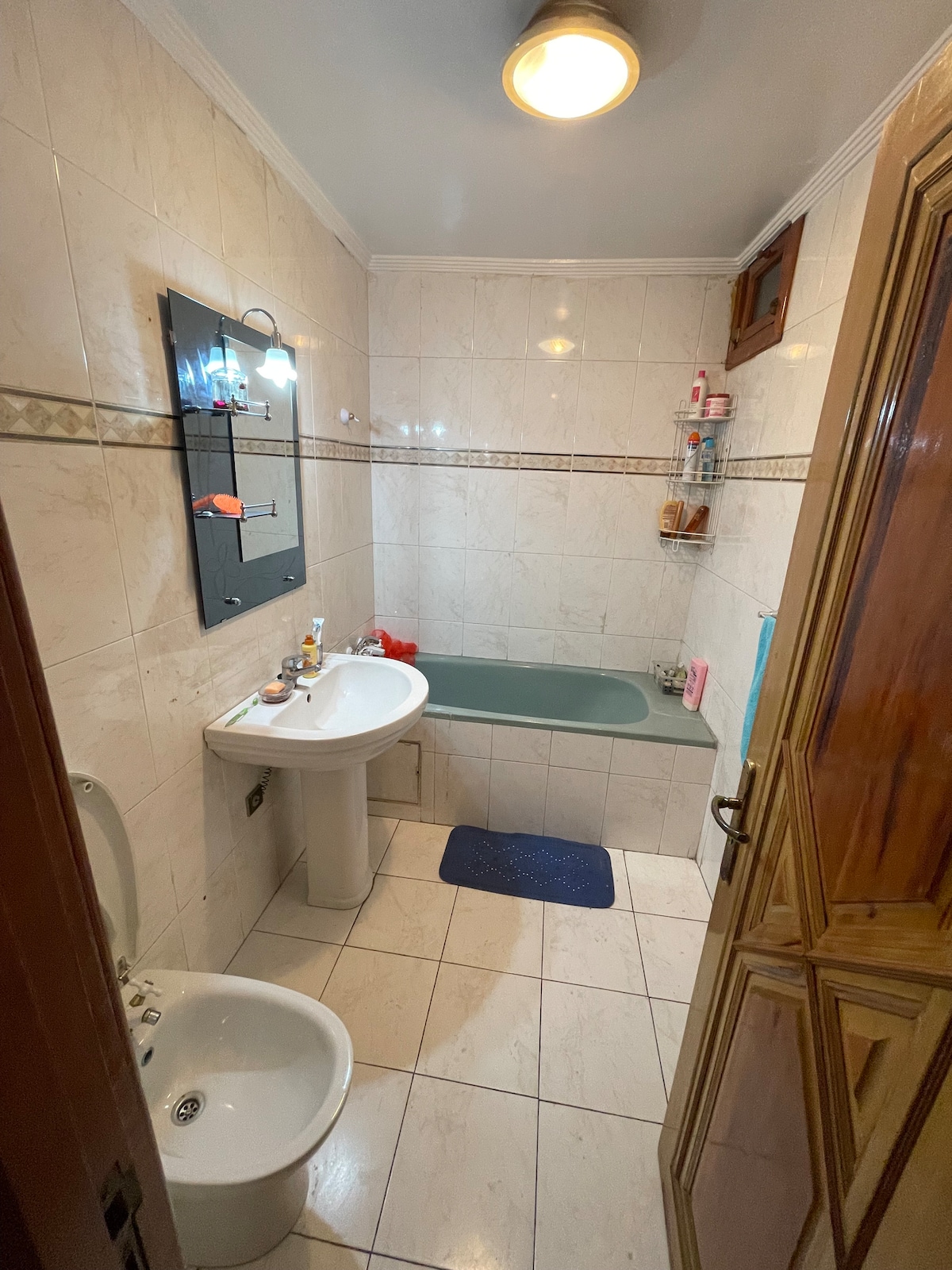 Bed and breakfast in Casablanca  1 bedroom  1 bed  1 shared bath - image 4