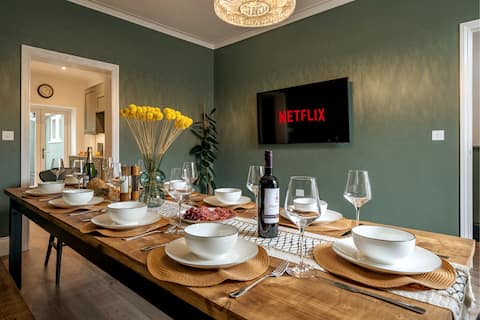 Clifton 4BR - Cinema Room! Sleeps 8 - Hen/Stag Dos