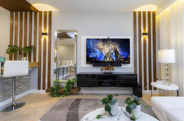 Successful Airbnb property: Unbeatable Experience Themed House w/Pool n Resort in Hunters Creek