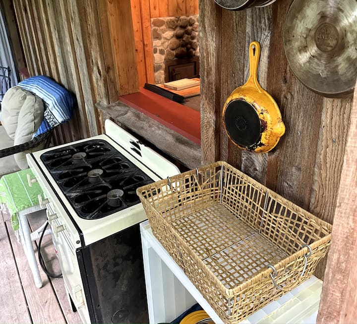 Seneca Rustic Woodsy Cabin - 塞尼卡湖