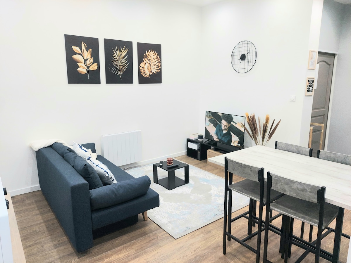 Top performing Airbnb: Very nice, bright and sunny apartment. in Boulogne Sur Mer