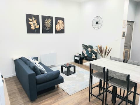 Top performing Airbnb: Very nice, bright and sunny apartment. in Boulogne Sur Mer