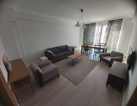 A Spacious, Calm, Comfortable House
