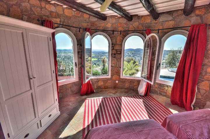 Поглед кон спална соба бр. 3