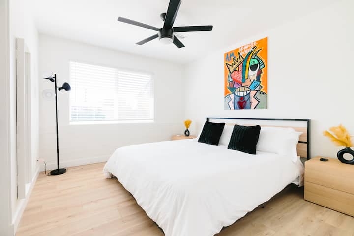 Bedroom #4. Features a king size bed with luxe mattress, pillows & linens.