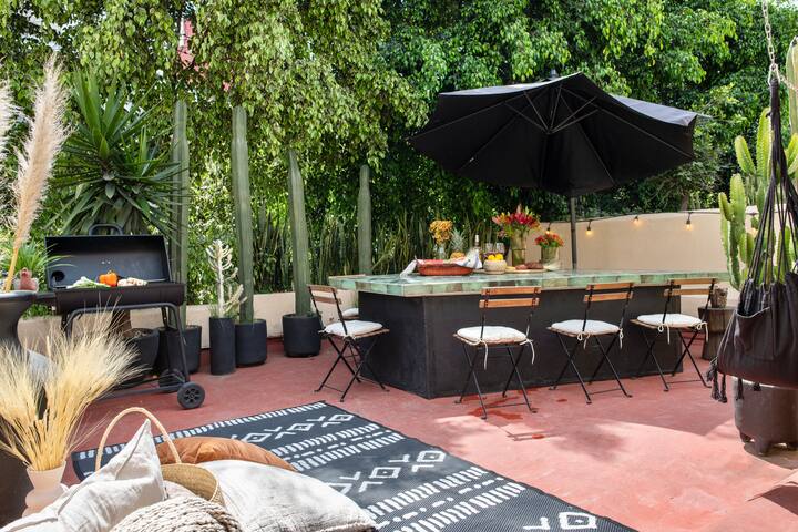 Breathtaking house with private rooftop in Condesa gallery image 2