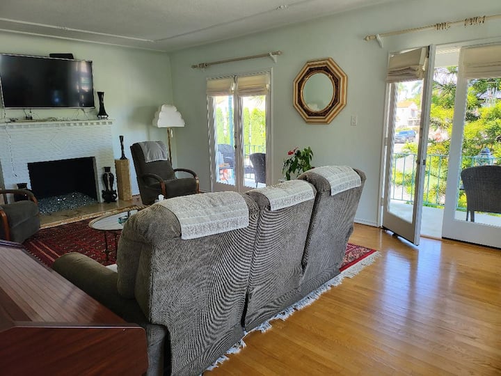 Upscale Belmont Shore Long Beach Apartment - 롱비치
