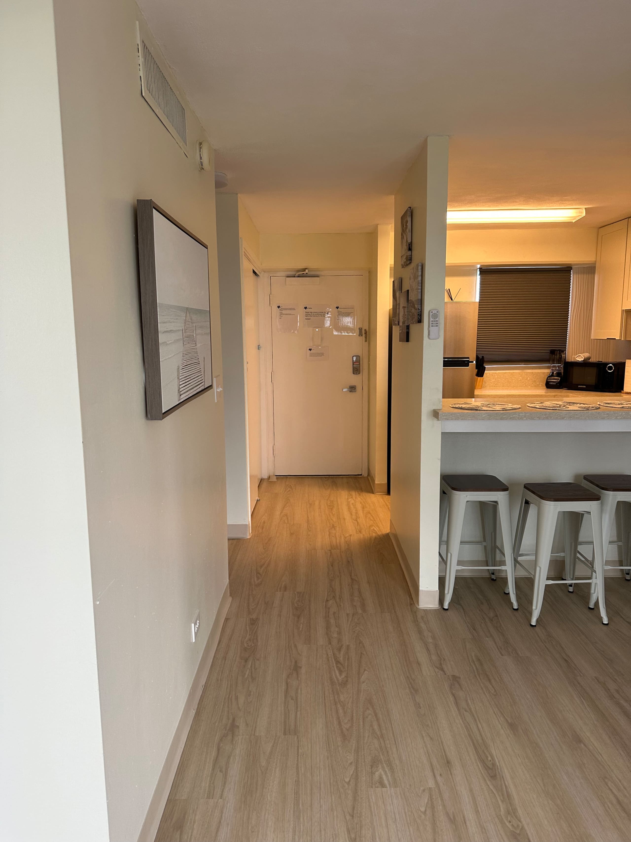 2 bedroom Waikiki apt sleeps 6 free parking - Image 21