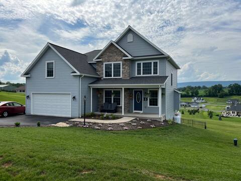 Amazing Home, Amazing View! Quiet Neighborhood!