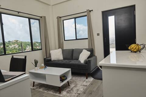 Azora Heights (Studio 4)