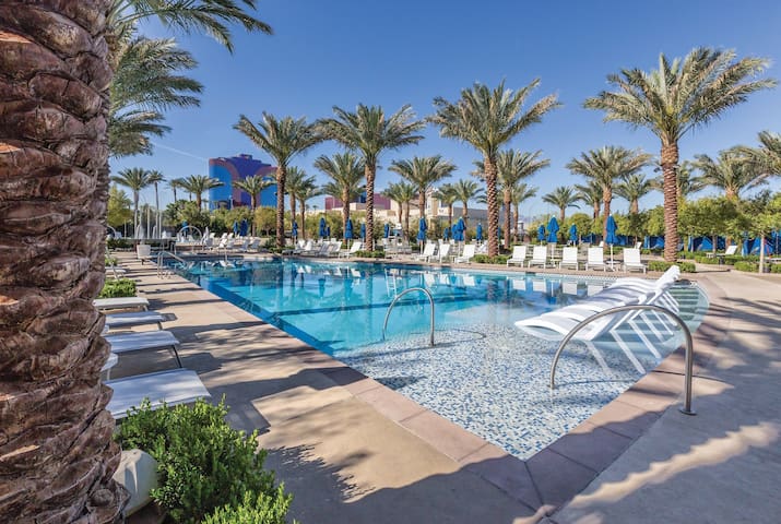 Club Wyndham Desert Blue Resort