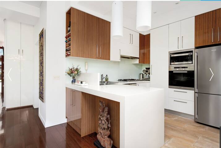 4 bedroom house Bondi Junction gallery image 5