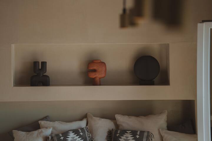 3 Bedroom Seaview Jacuzzi “Legends in Town” gallery image 4