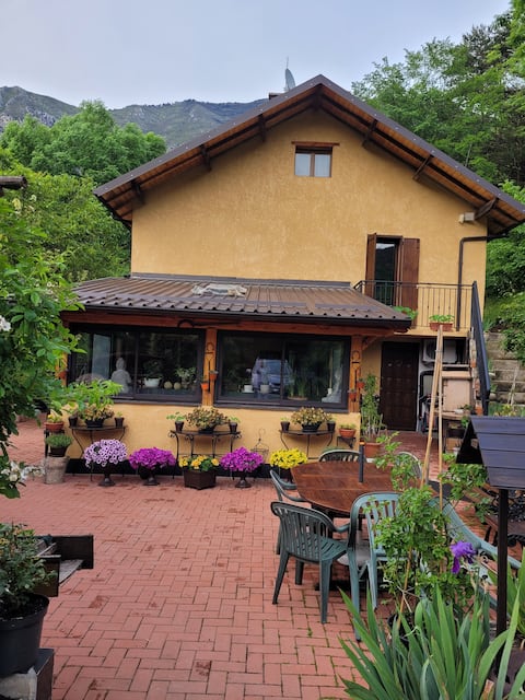 Cozy home - panoramic view - Tende