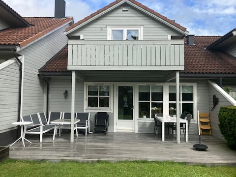 Terraced house in peaceful surroundings.