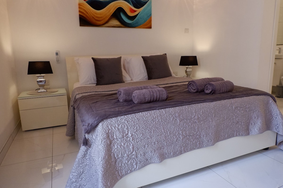 SPQR Studios 2 Valletta