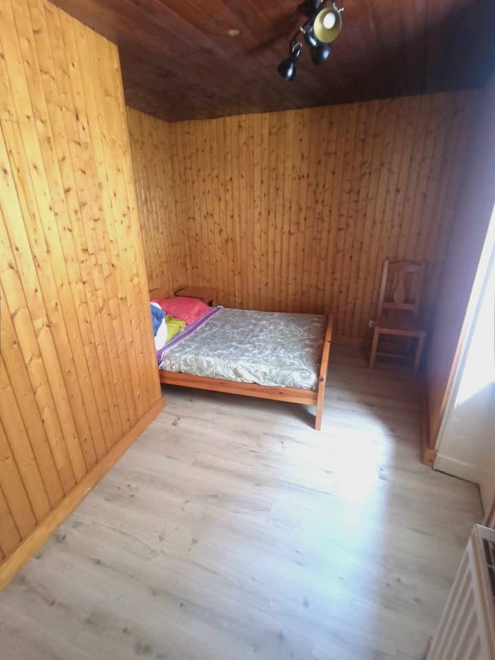 спалня 2 с гардероб (липсва снимка )