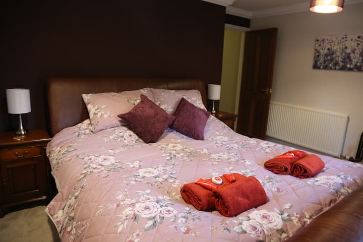 Bed Room 2 Super King Size  