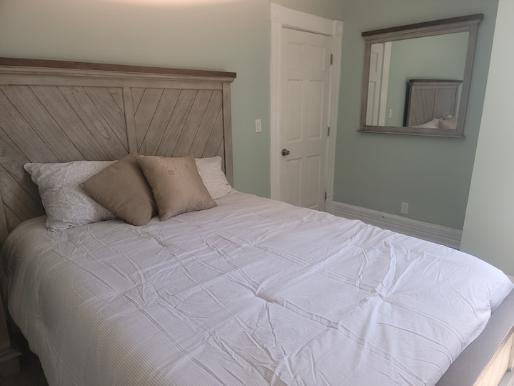 Chumba hiki kilikuwa na ufikiaji wa HDMI kwa wacheza michezo ya kompyuta.