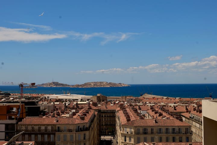Vue 180° Sur Mer Proche Panier - Marseille