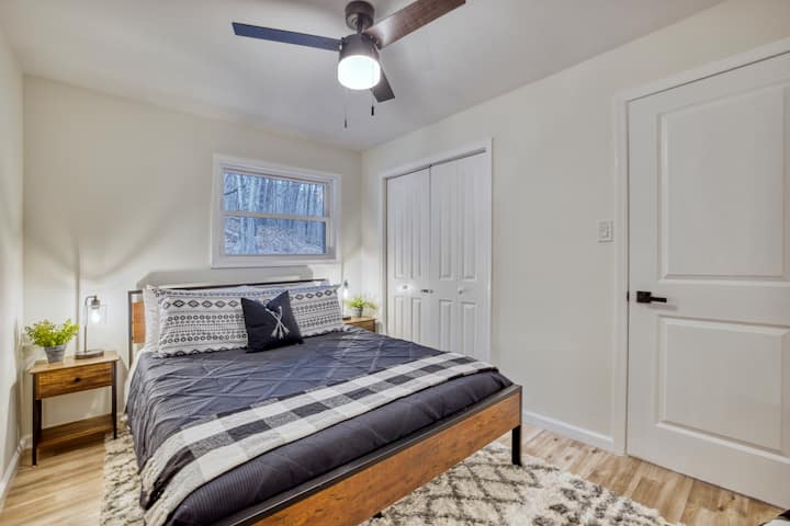 Neobična spavaća soba s bračnim krevetom (160x200) br. 3