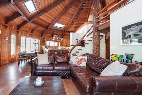 The Idyllwild Tree House and Studio (RVC-252)