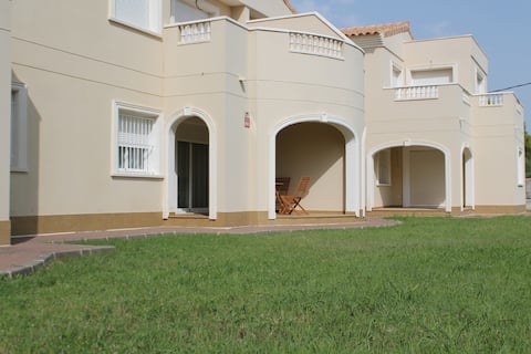 Top performing Airbnb: Townhouse near the beach in Dénia