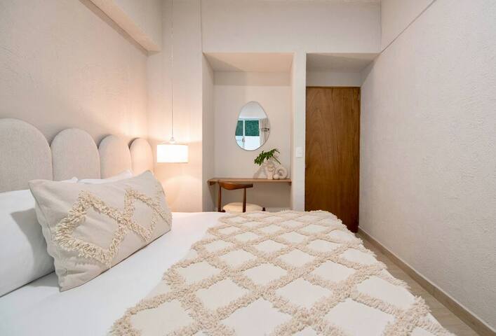 Huge 4BR with 2 big Terraces gallery image 4