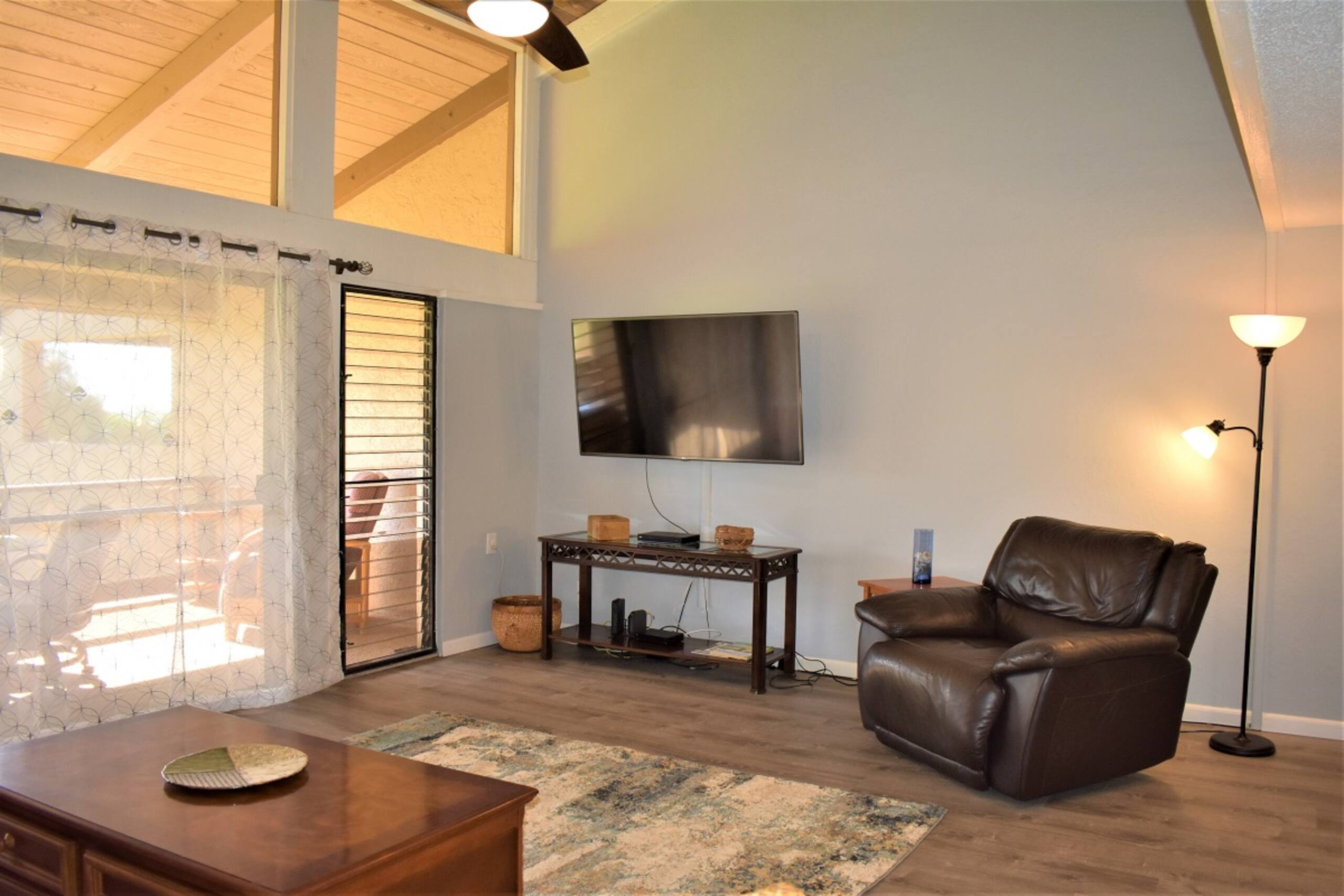 Top-Floor Retreat with Ocean & Golf Course Views! - Image 5