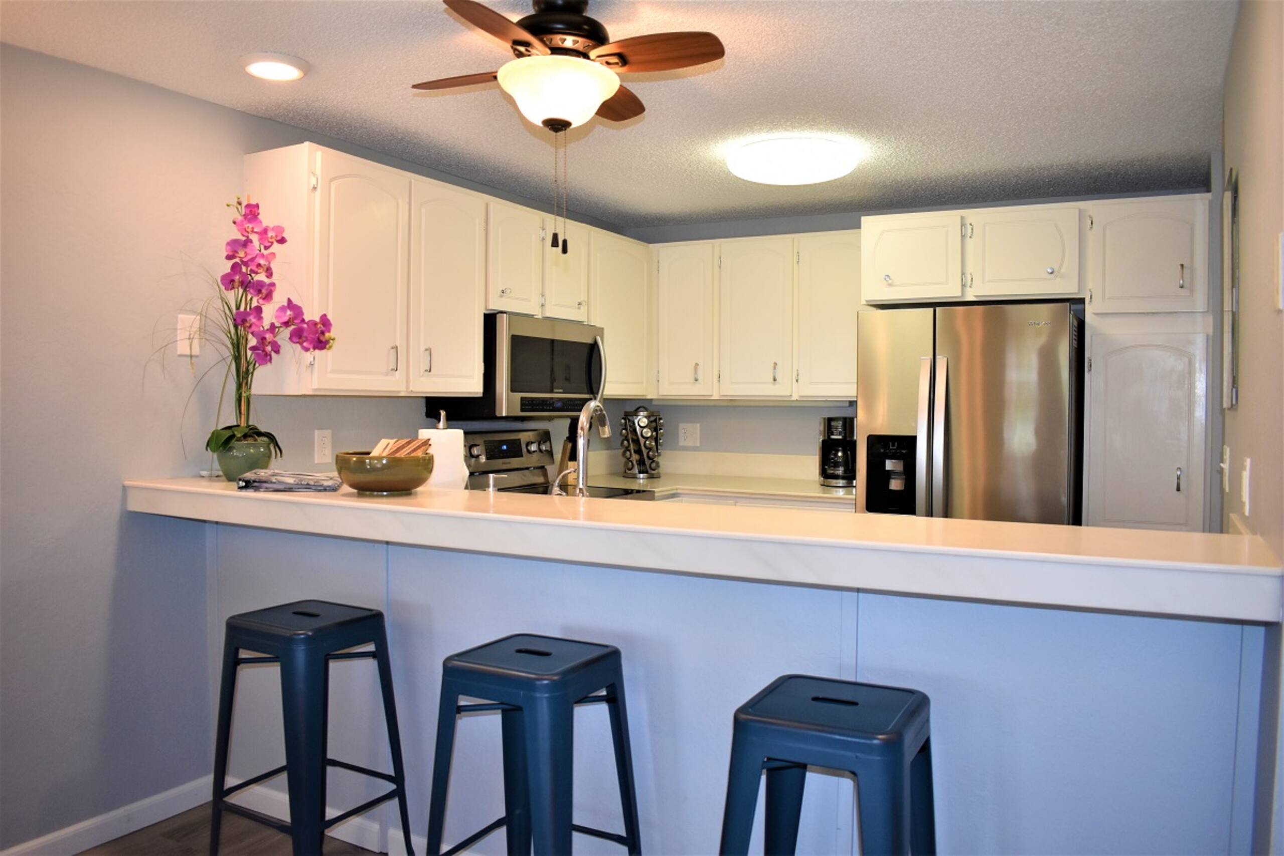 Top-Floor Retreat with Ocean & Golf Course Views! - Image 2