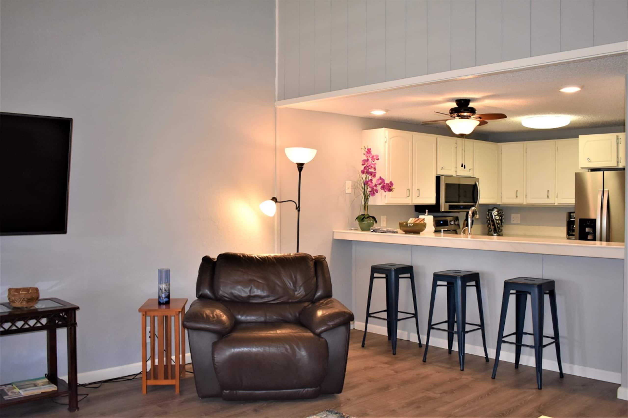 Top-Floor Retreat with Ocean & Golf Course Views! - Image 7