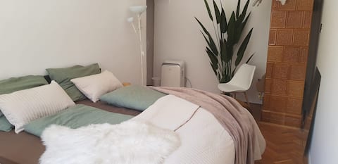 Cozy flat near Kazinczy downtown